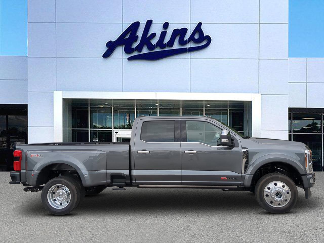 2026 Ford Super Duty F-450 DRW Platinum Plus