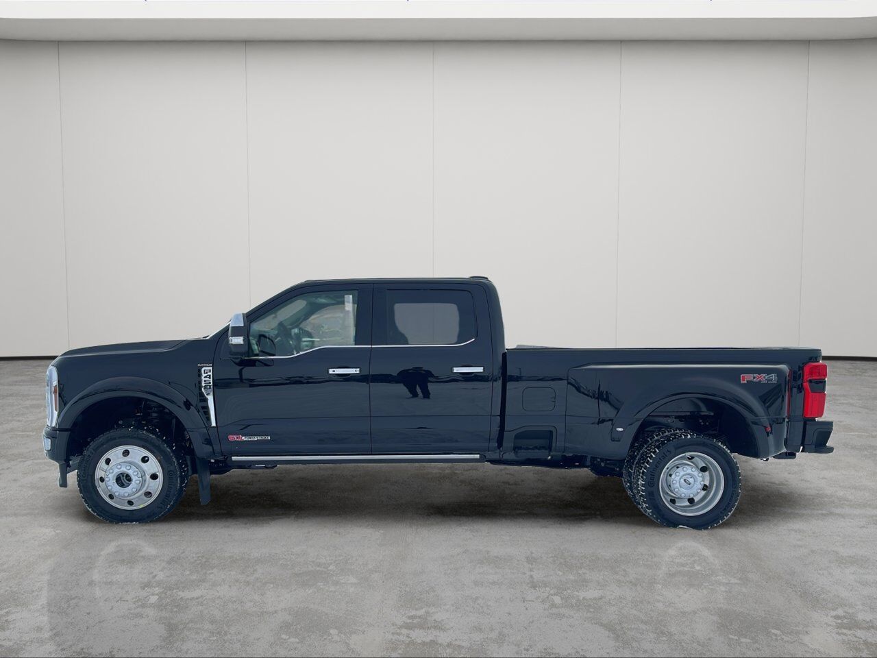 2026 Ford Super Duty F-450 DRW Platinum