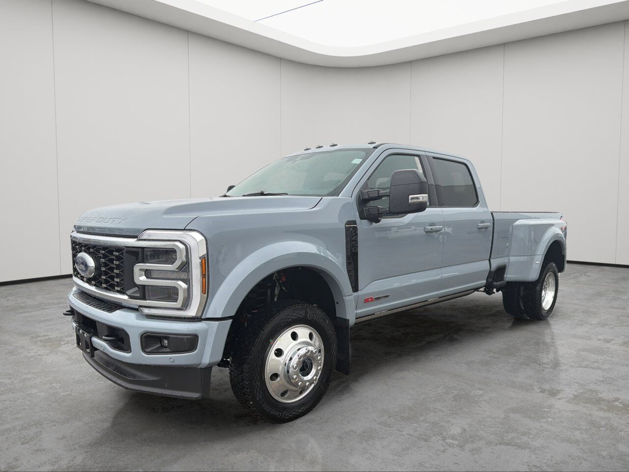 2026 Ford Super Duty F-450 DRW Platinum