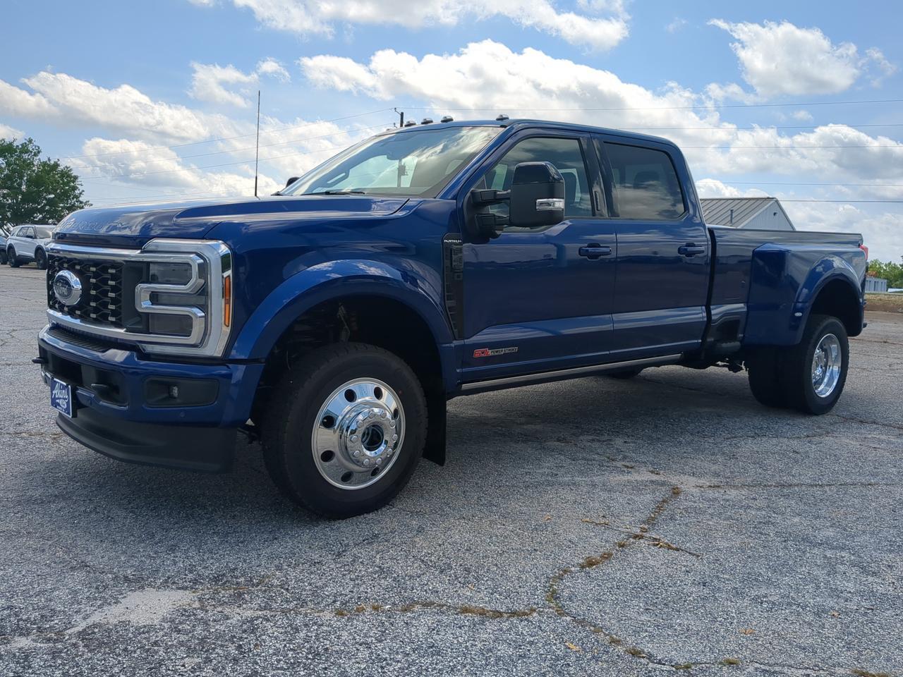 2026 Ford Super Duty F-450 DRW Platinum Winder GA