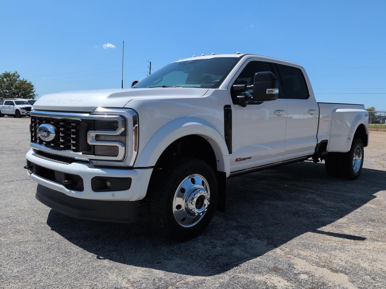 2026 Ford Super Duty F-450 DRW Platinum Winder GA