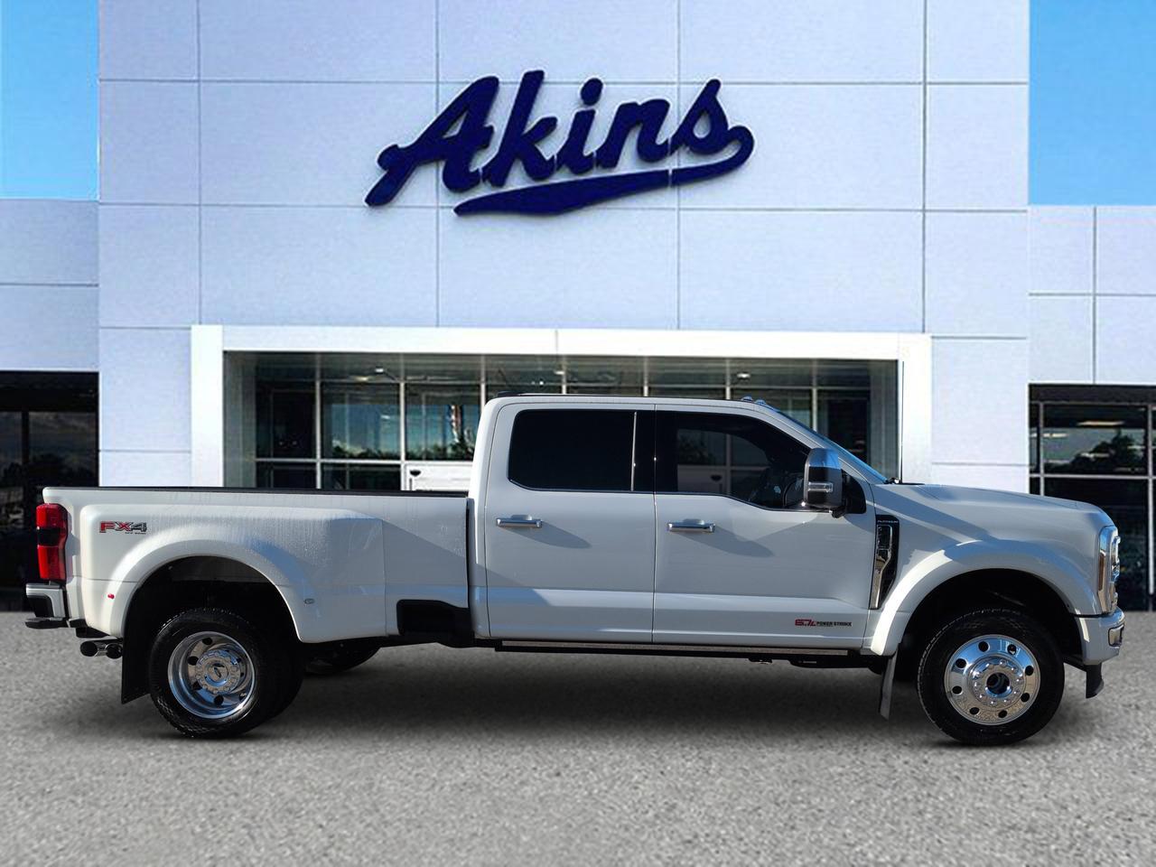 2026 Ford Super Duty F-450 DRW Platinum