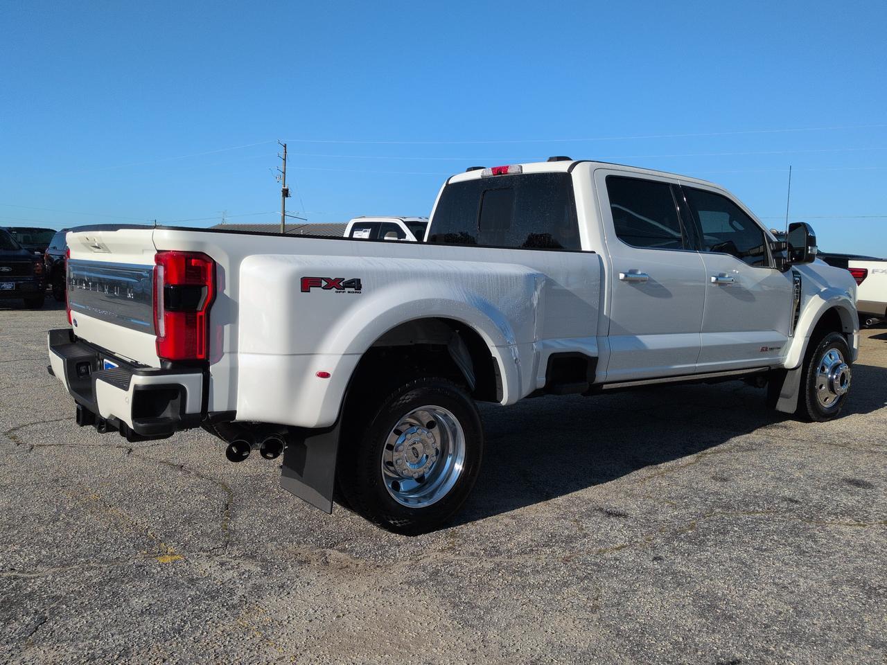 2026 Ford Super Duty F-450 DRW Platinum Winder GA