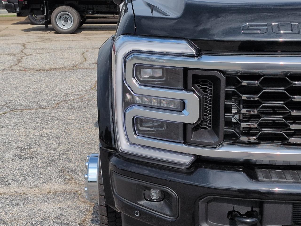 2026 Ford Super Duty F-450 DRW Platinum Winder GA
