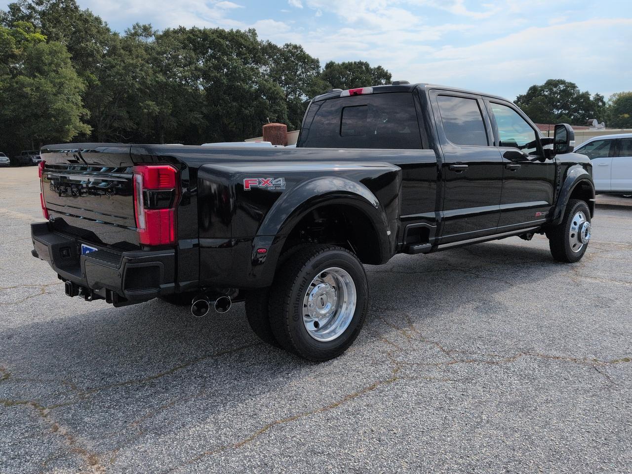 2026 Ford Super Duty F-450 DRW Platinum Winder GA
