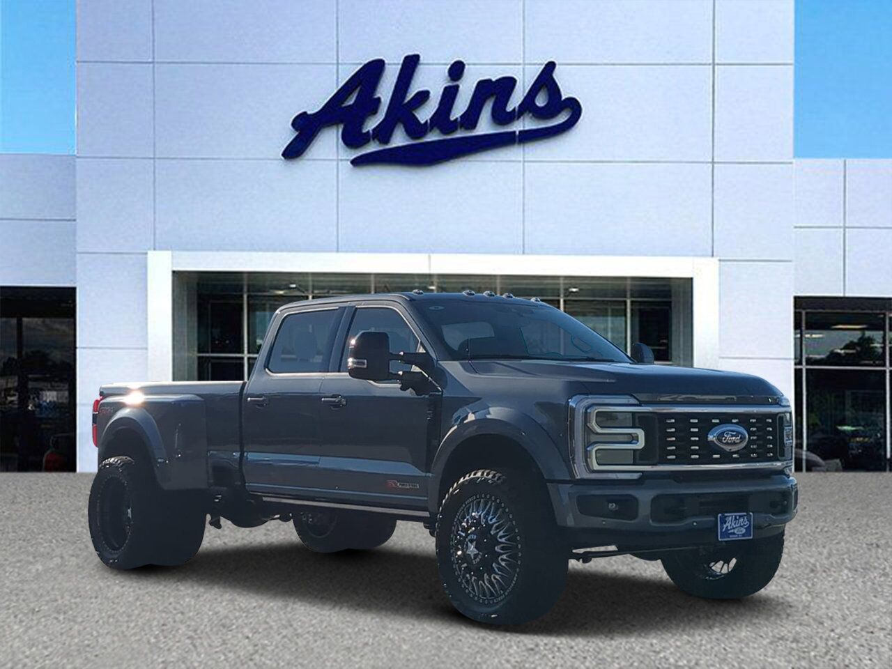 2026 Ford Super Duty F-450 DRW Platinum