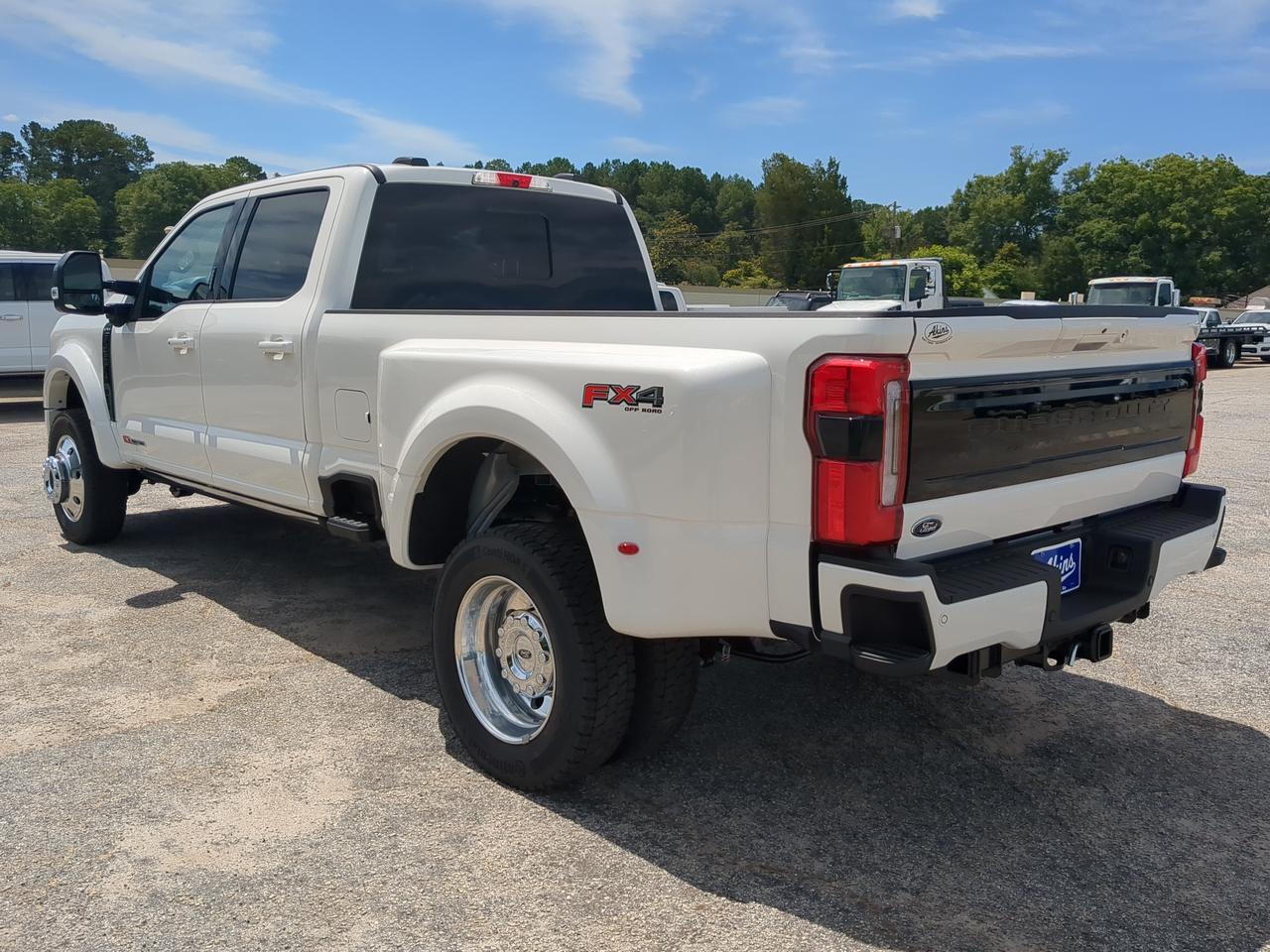 2026 Ford Super Duty F-450 DRW Platinum Winder GA