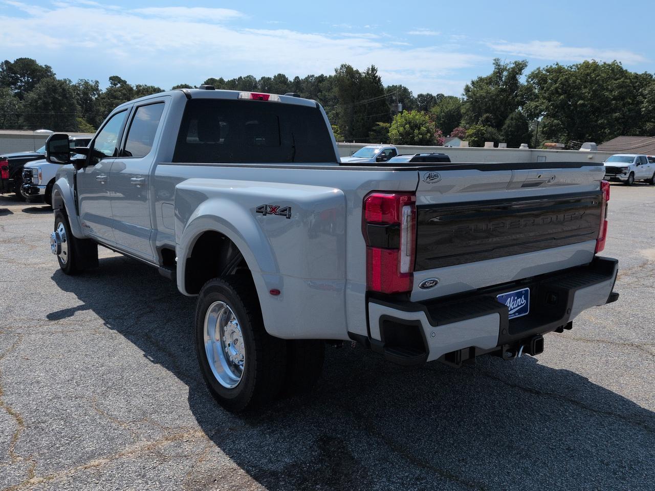 2026 Ford Super Duty F-450 DRW Platinum Winder GA