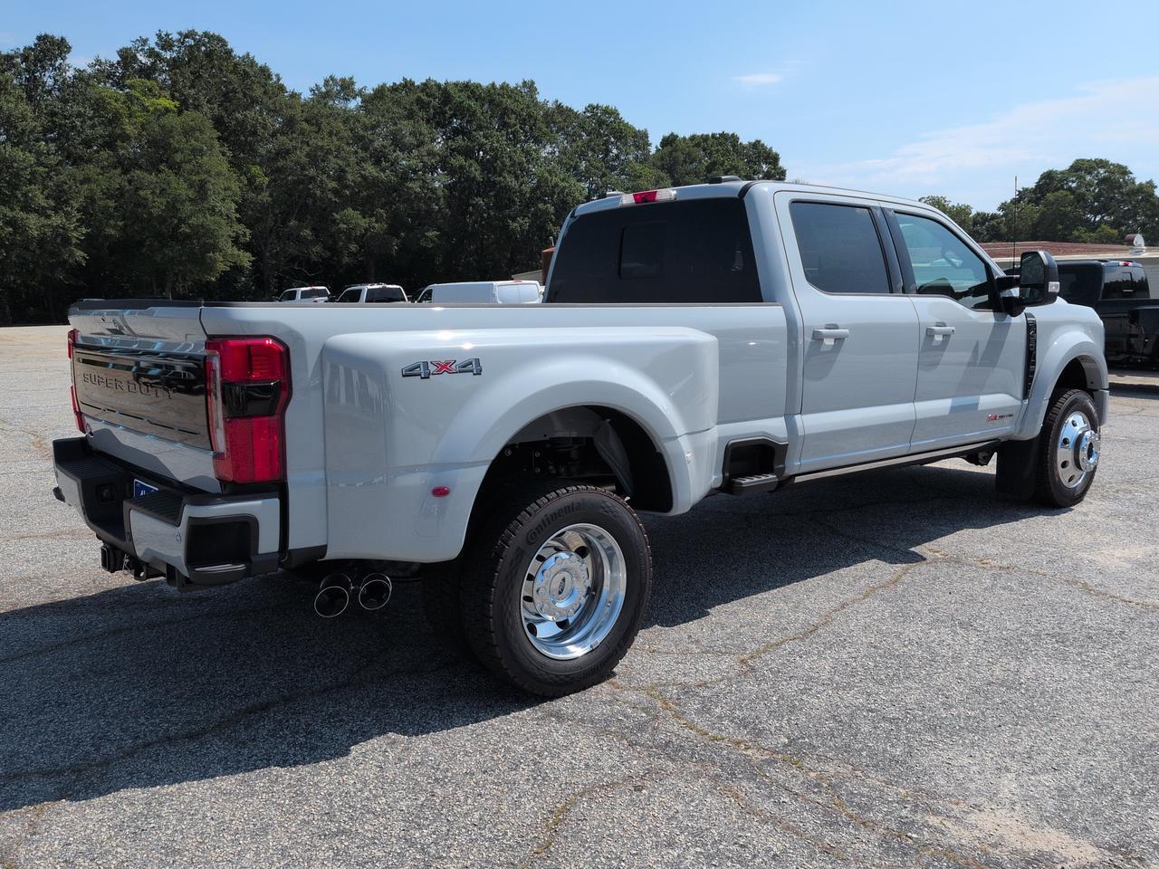 2026 Ford Super Duty F-450 DRW Platinum Winder GA