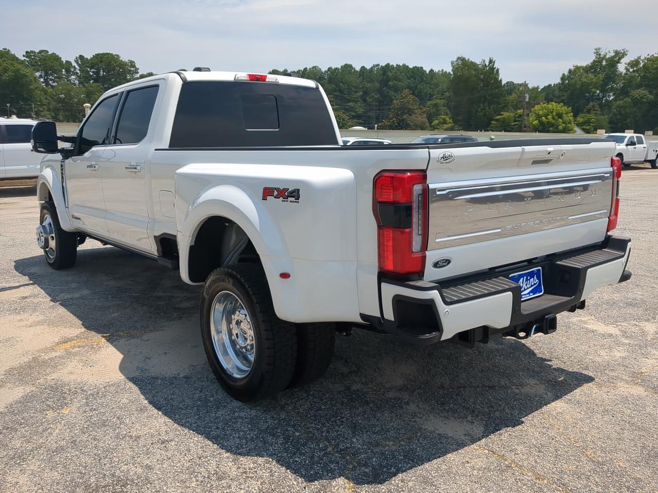 2026 Ford Super Duty F-450 DRW Platinum Winder GA
