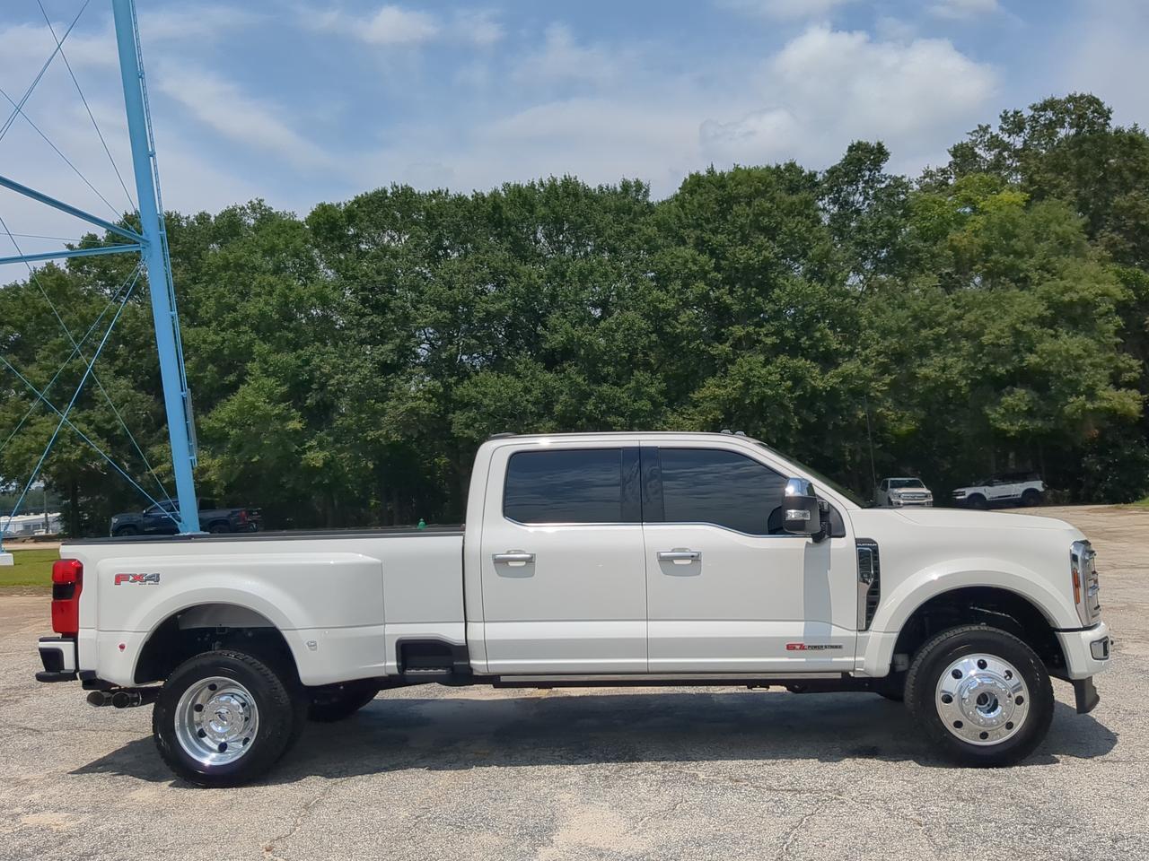 2026 Ford Super Duty F-450 DRW Platinum Winder GA