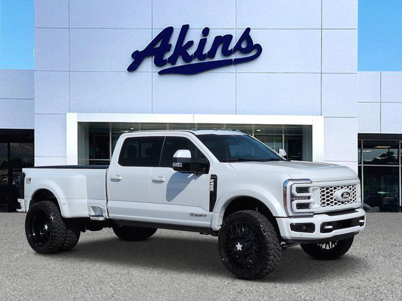 2026 Ford Super Duty F-450 DRW Platinum