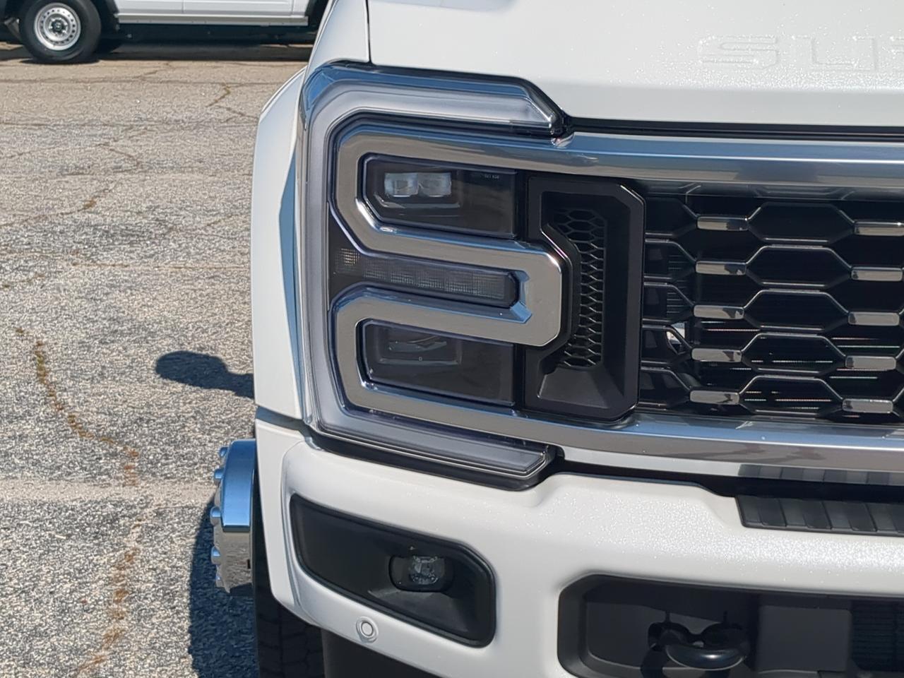 2026 Ford Super Duty F-450 DRW Platinum Winder GA