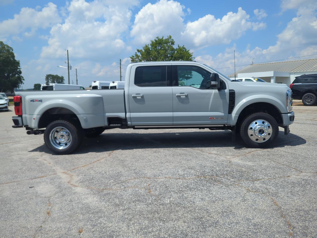 2026 Ford Super Duty F-450 DRW