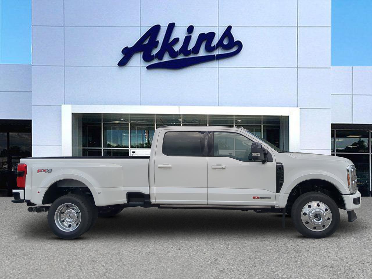 2026 Ford Super Duty F-450 DRW Platinum