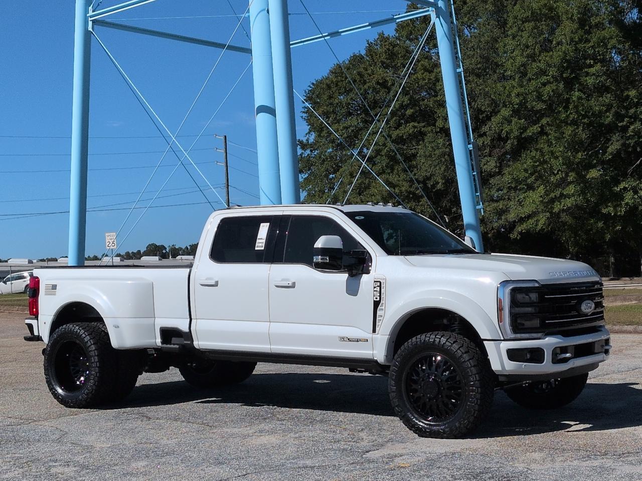 2026 Ford Super Duty F-450 DRW Platinum Winder GA