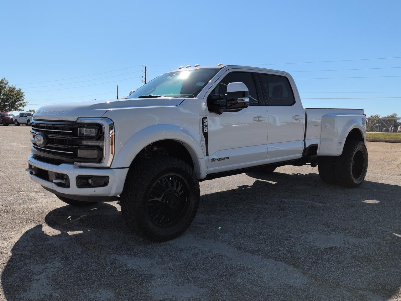 2026 Ford Super Duty F-450 DRW Platinum Winder GA