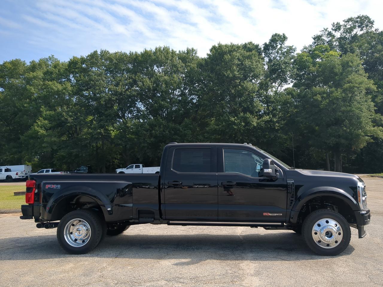 2026 Ford Super Duty F-450 DRW Platinum Winder GA