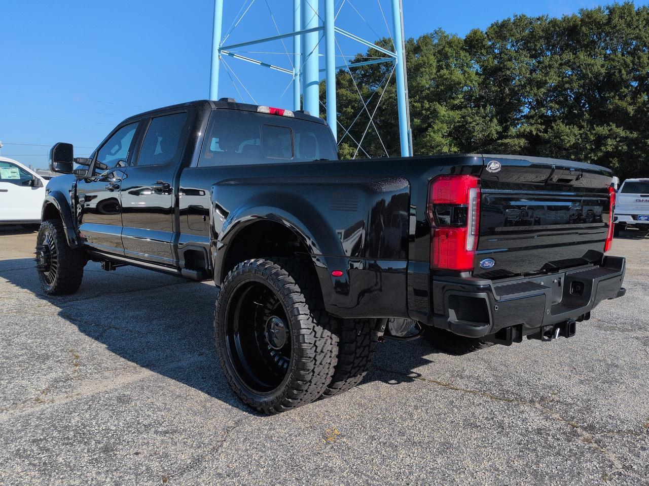 2026 Ford Super Duty F-450 DRW Platinum Winder GA