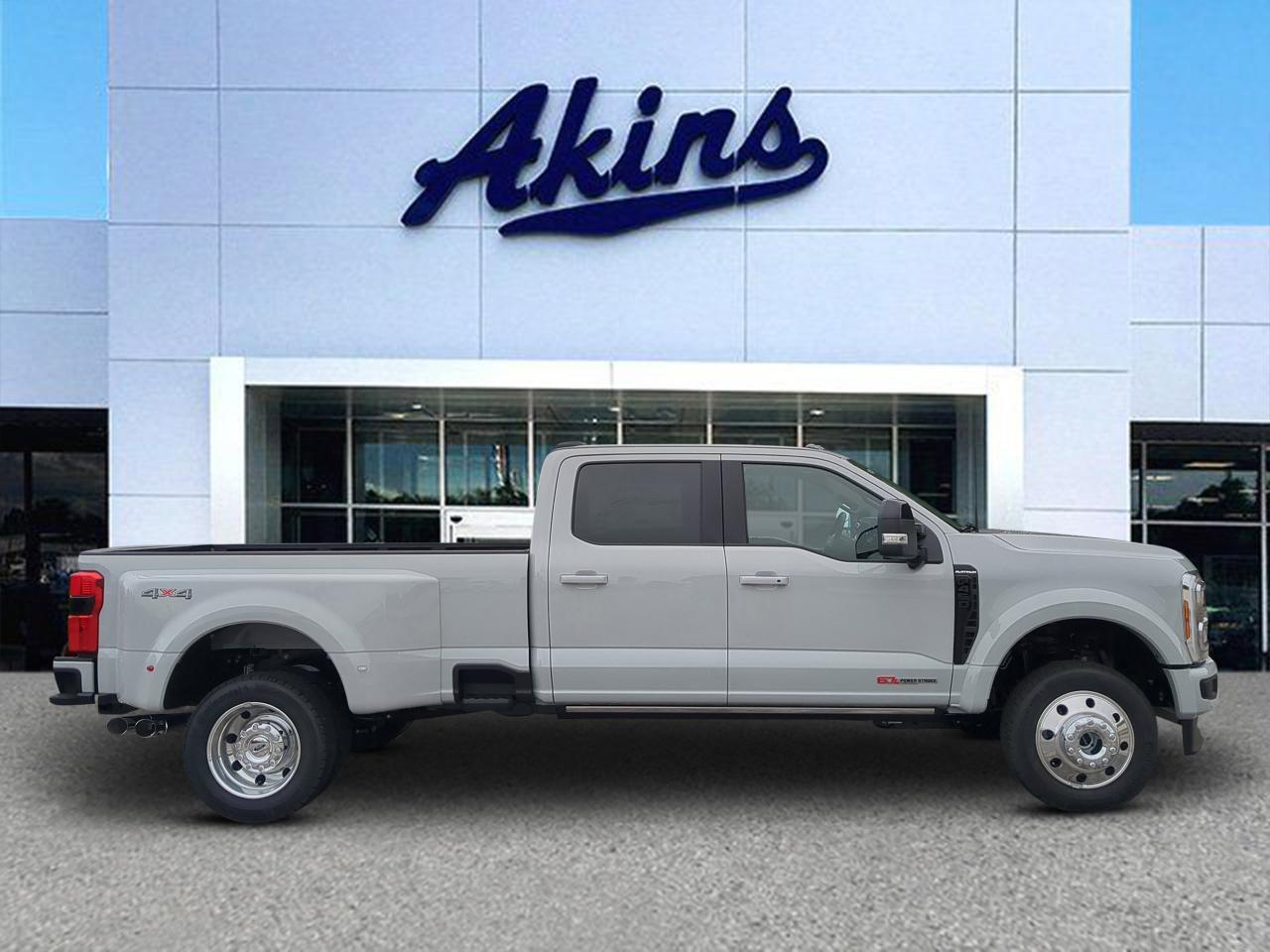 2026 Ford Super Duty F-450 DRW