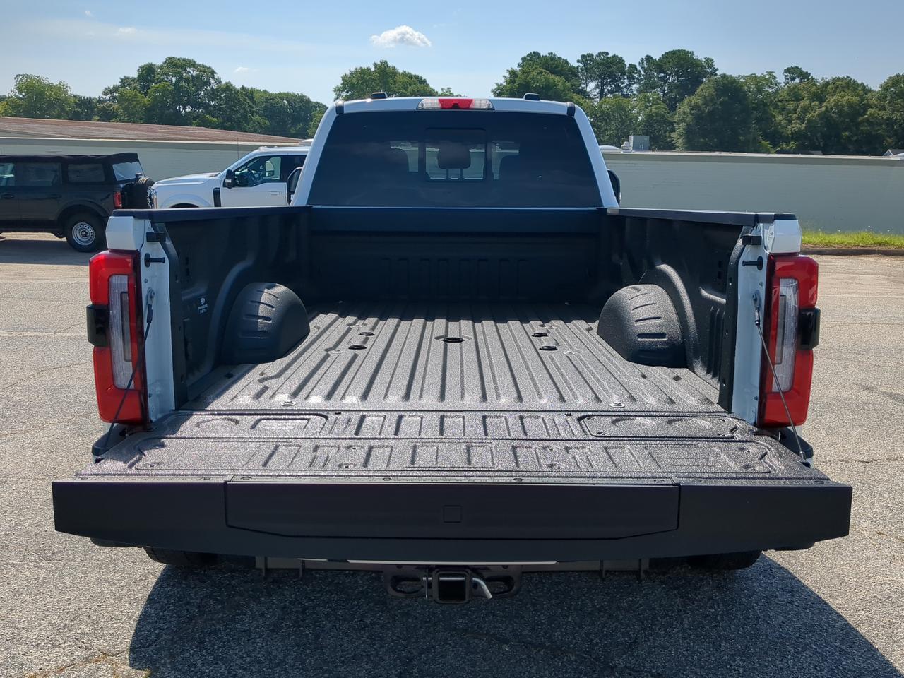 2026 Ford Super Duty F-450 DRW Platinum Winder GA