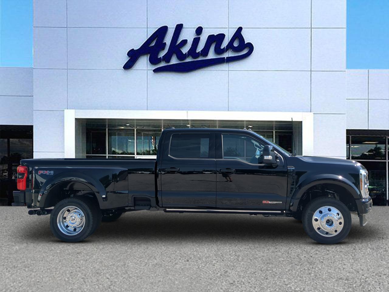 2026 Ford Super Duty F-450 DRW Platinum