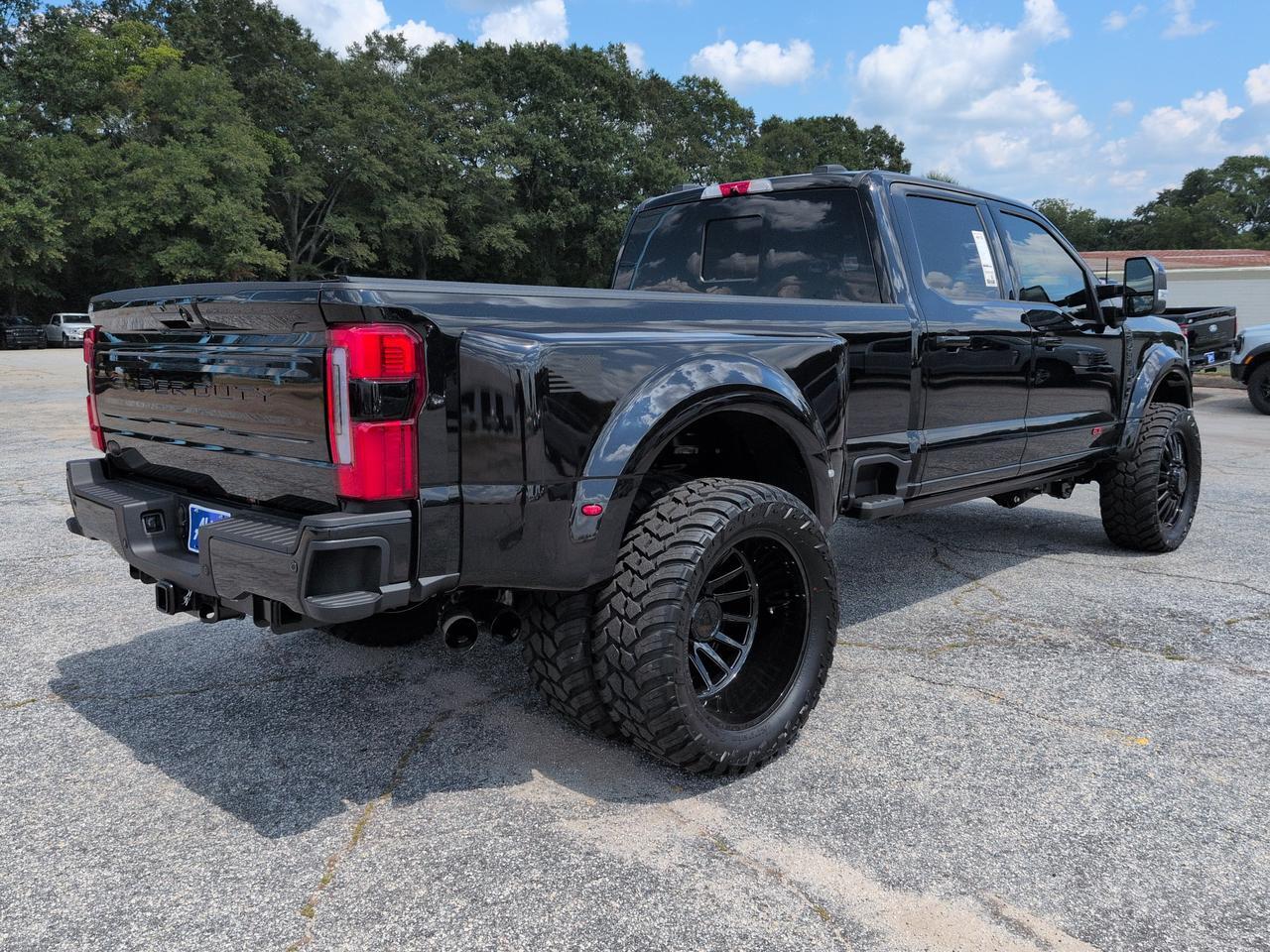 2026 Ford Super Duty F-450 DRW Platinum Winder GA