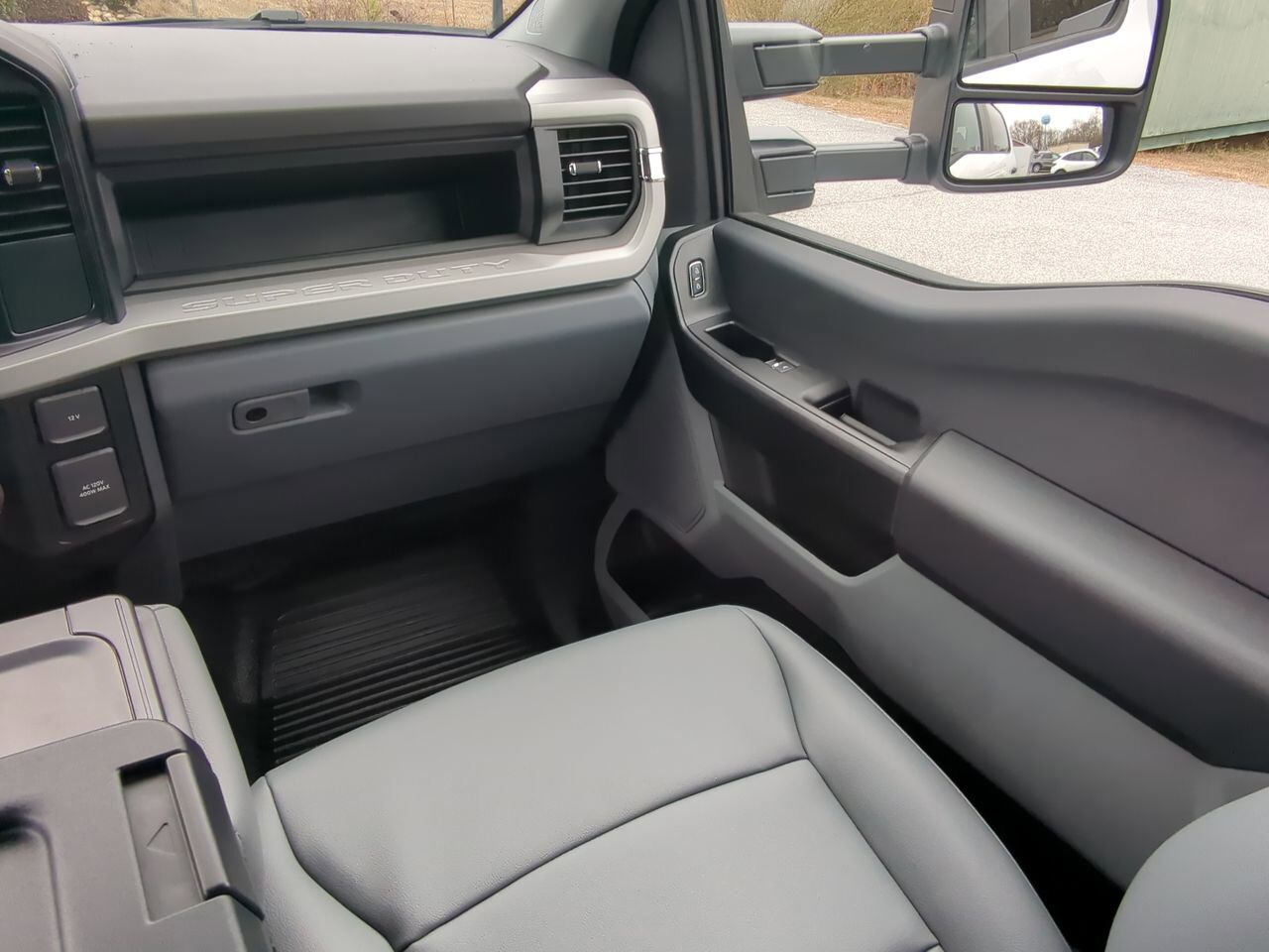 2026 Ford Super Duty F-450 DRW Service Body Appleton WI