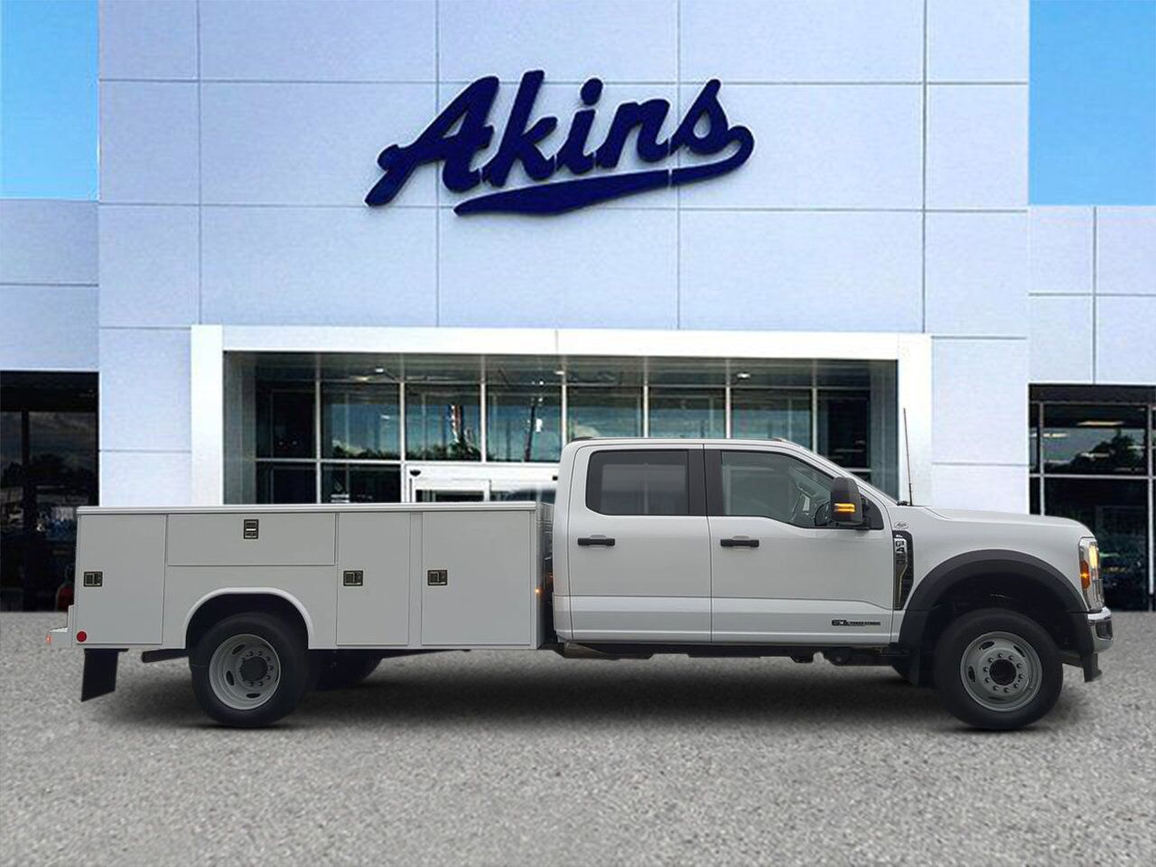 2026 Ford Super Duty F-450 DRW Service Body