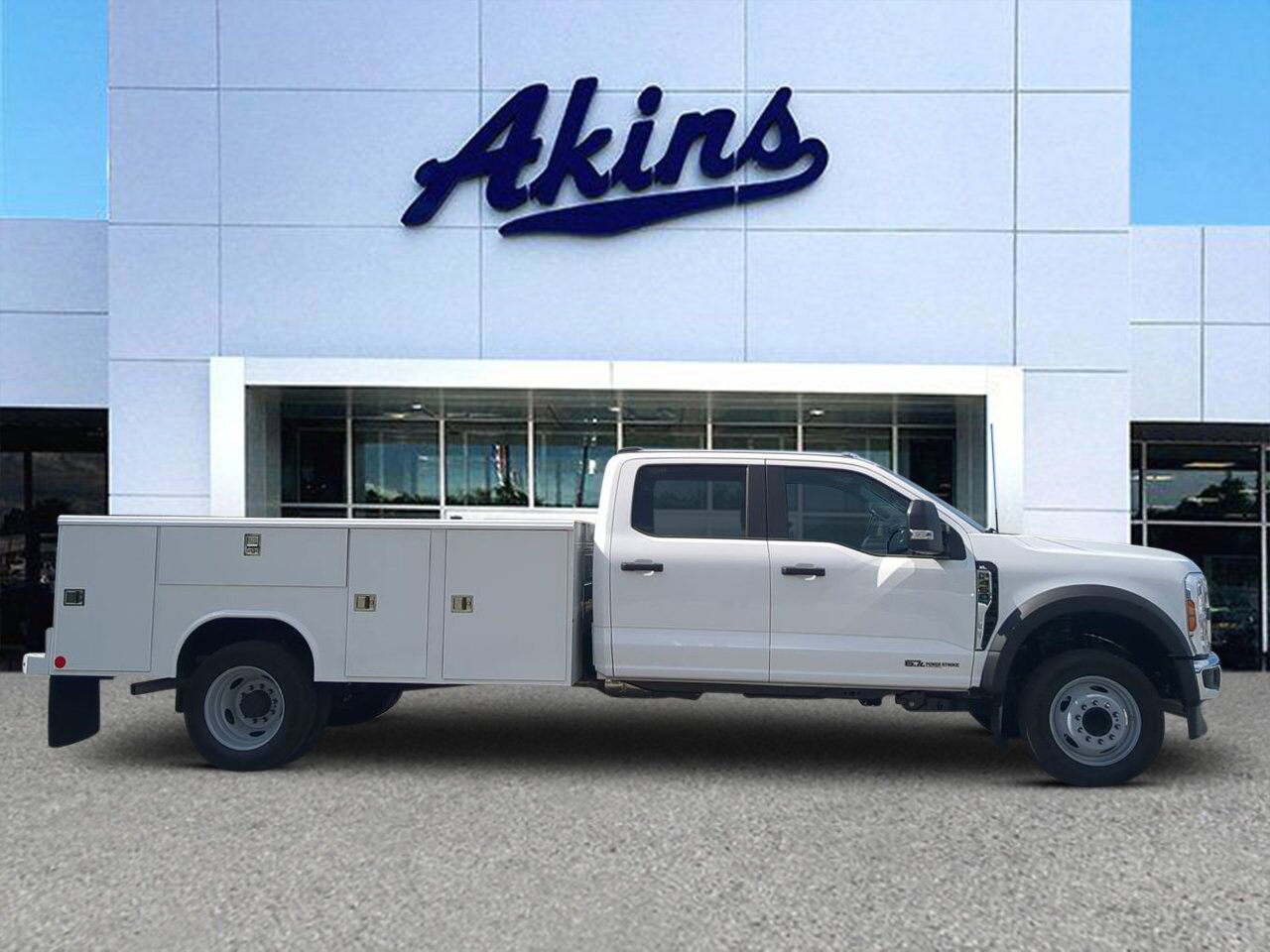 2026 Ford Super Duty F-450 DRW XL