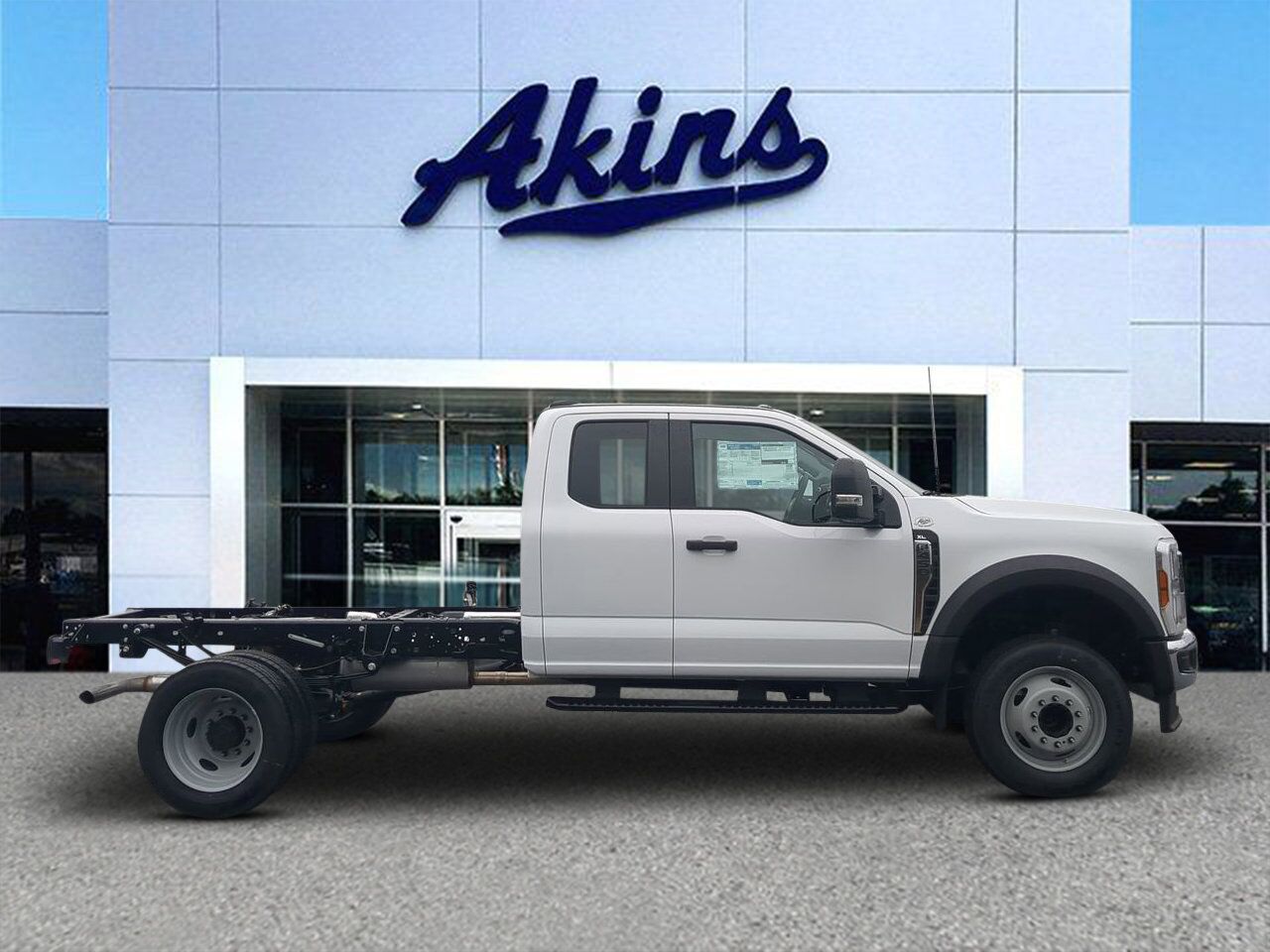 2026 Ford Super Duty F-450 DRW XL