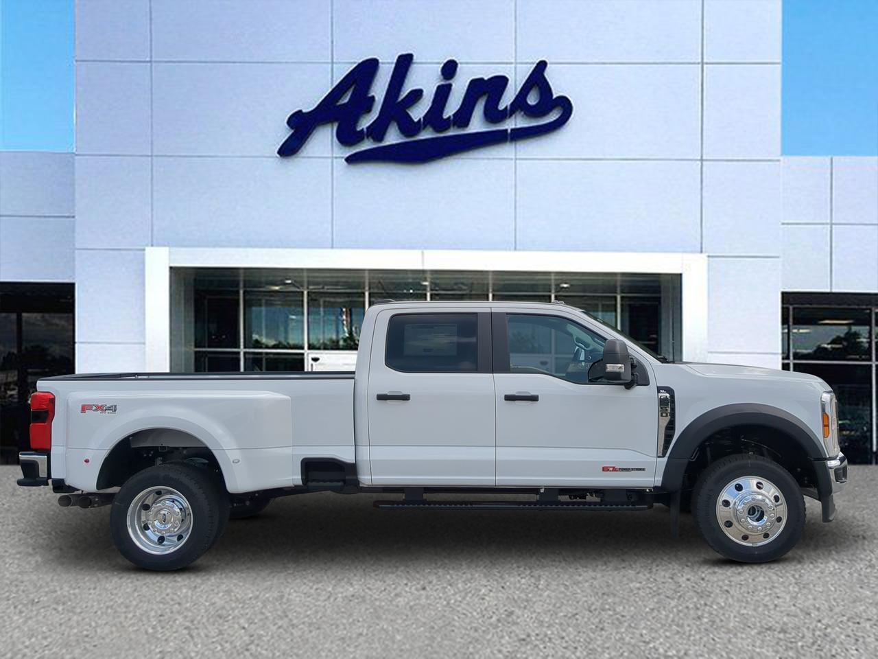 2026 Ford Super Duty F-450 DRW XL