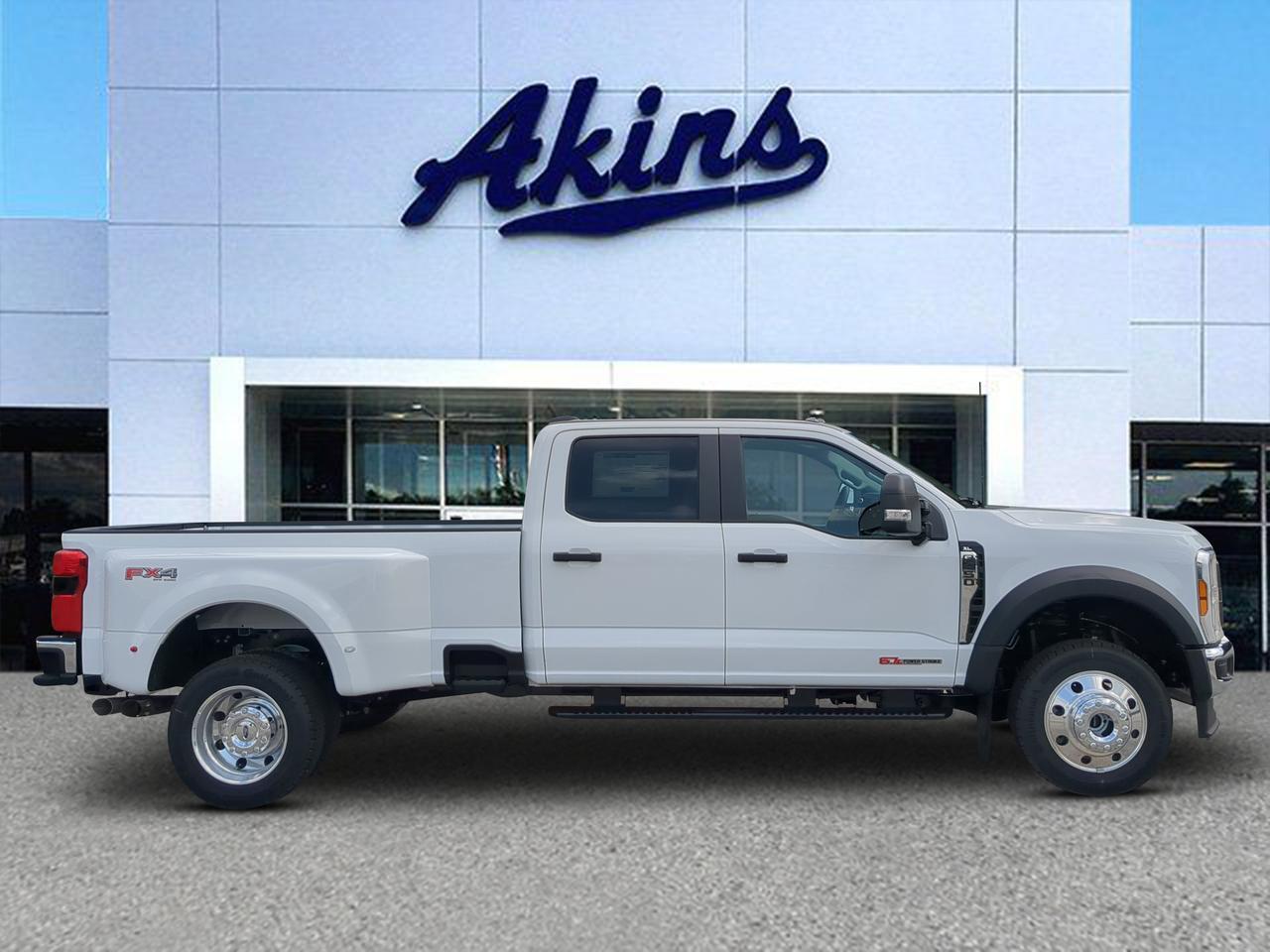 2026 Ford Super Duty F-450 DRW XL