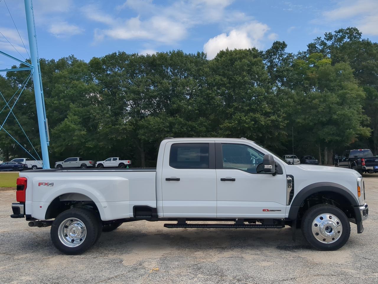 2026 Ford Super Duty F-450 DRW XL