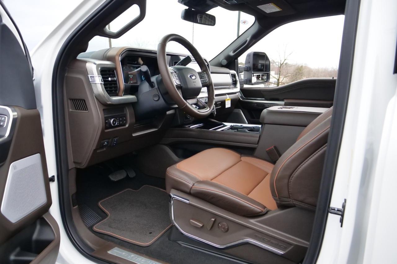 2026 Ford Super Duty F-450 King Ranch 4X4 / DRW / HO Diesel / 5th Wheel! Lincolnton NC