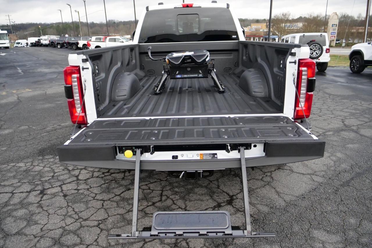 2026 Ford Super Duty F-450 King Ranch 4X4 / DRW / HO Diesel / 5th Wheel! Lincolnton NC