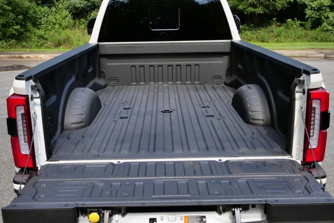 2026 Ford Super Duty F-450 Platinum 4X4 / DRW / 6.7L V8 Diesel / Massaging Seats! Lincolnton NC