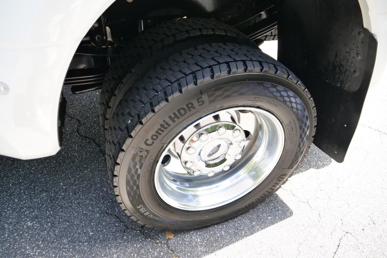 2026 Ford Super Duty F-450 Platinum 4X4 / DRW / 6.7L V8 Diesel / Massaging Seats! Lincolnton NC