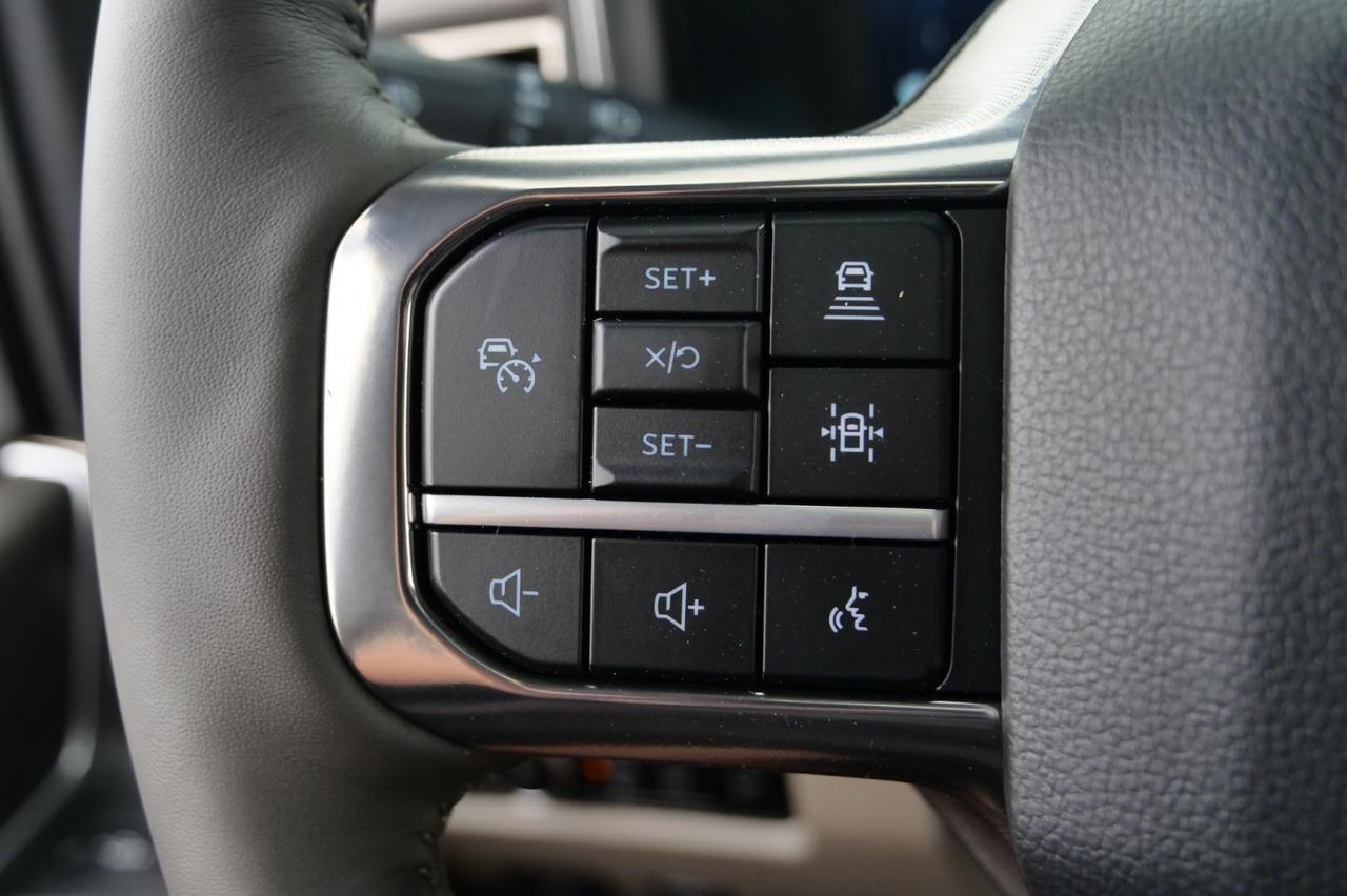 2026 Ford Super Duty F-450 Platinum 4X4 / DRW / Plus Package / HO Diesel! Lincolnton NC