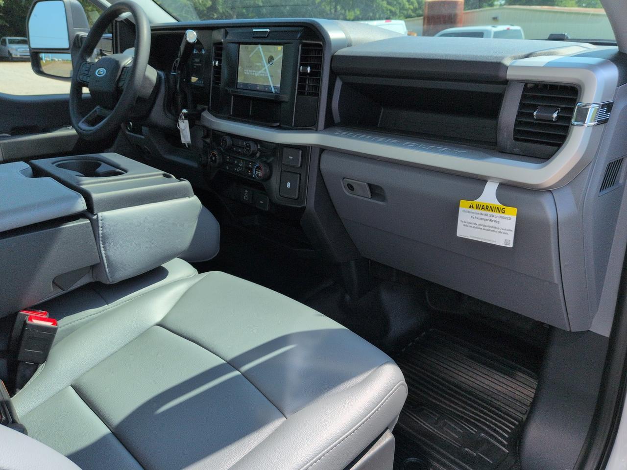 2026 Ford Super Duty F-550 DRW Box Truck Winder GA