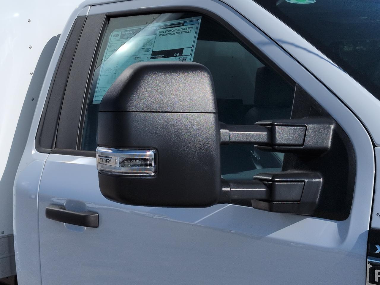 2026 Ford Super Duty F-550 DRW Box Truck Winder GA