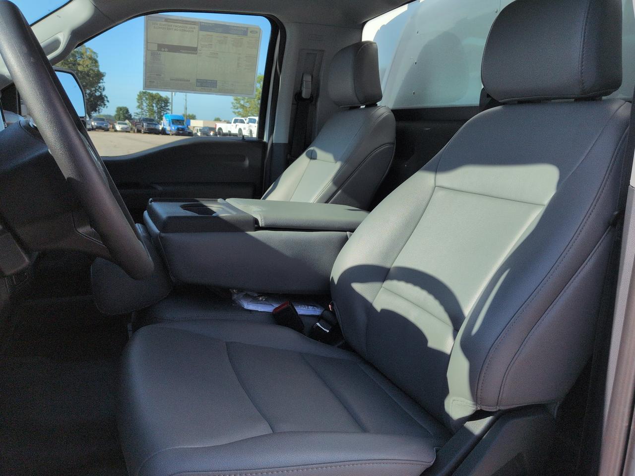 2026 Ford Super Duty F-550 DRW Box Truck Winder GA