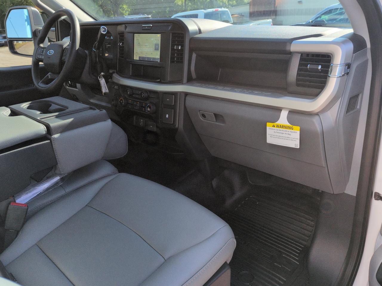 2026 Ford Super Duty F-550 DRW Box Truck Winder GA