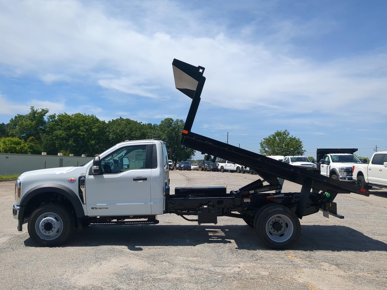 2026 Ford Super Duty F-550 DRW Flatbed Dump Winder GA