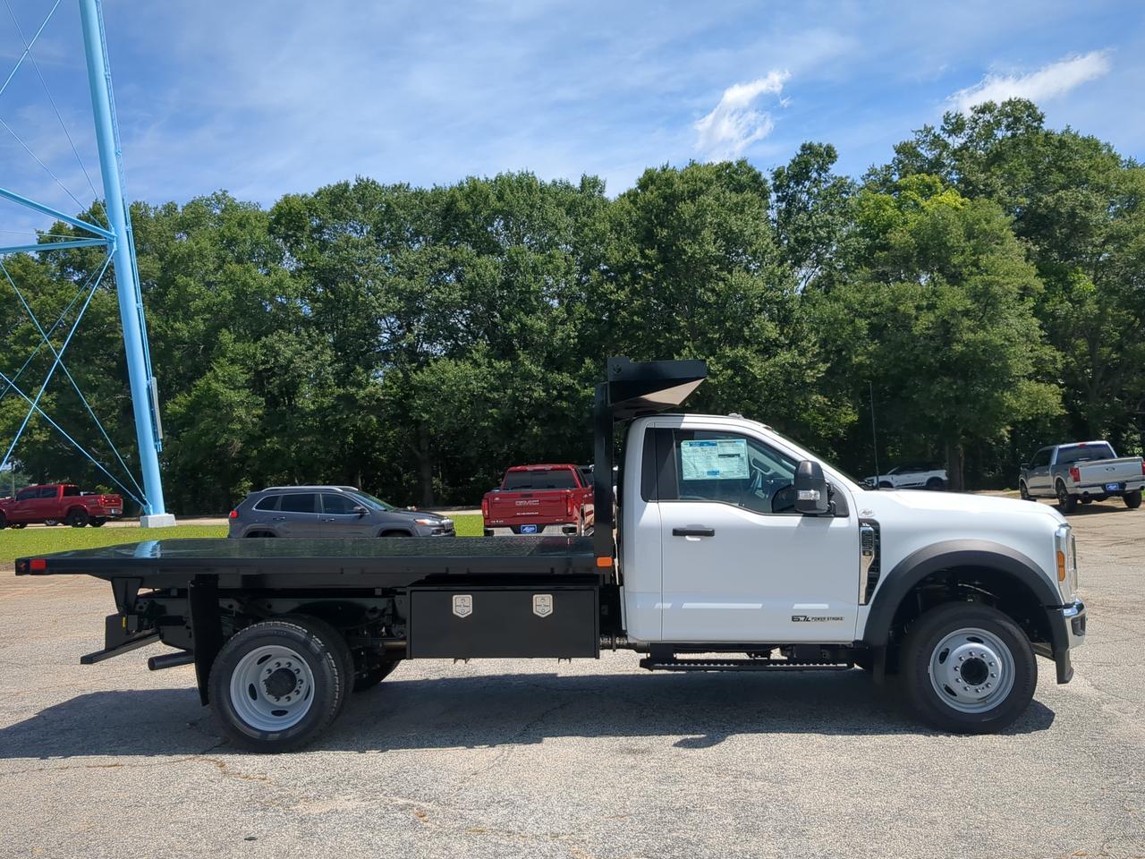 2026 Ford Super Duty F-550 DRW Flatbed Dump Winder GA