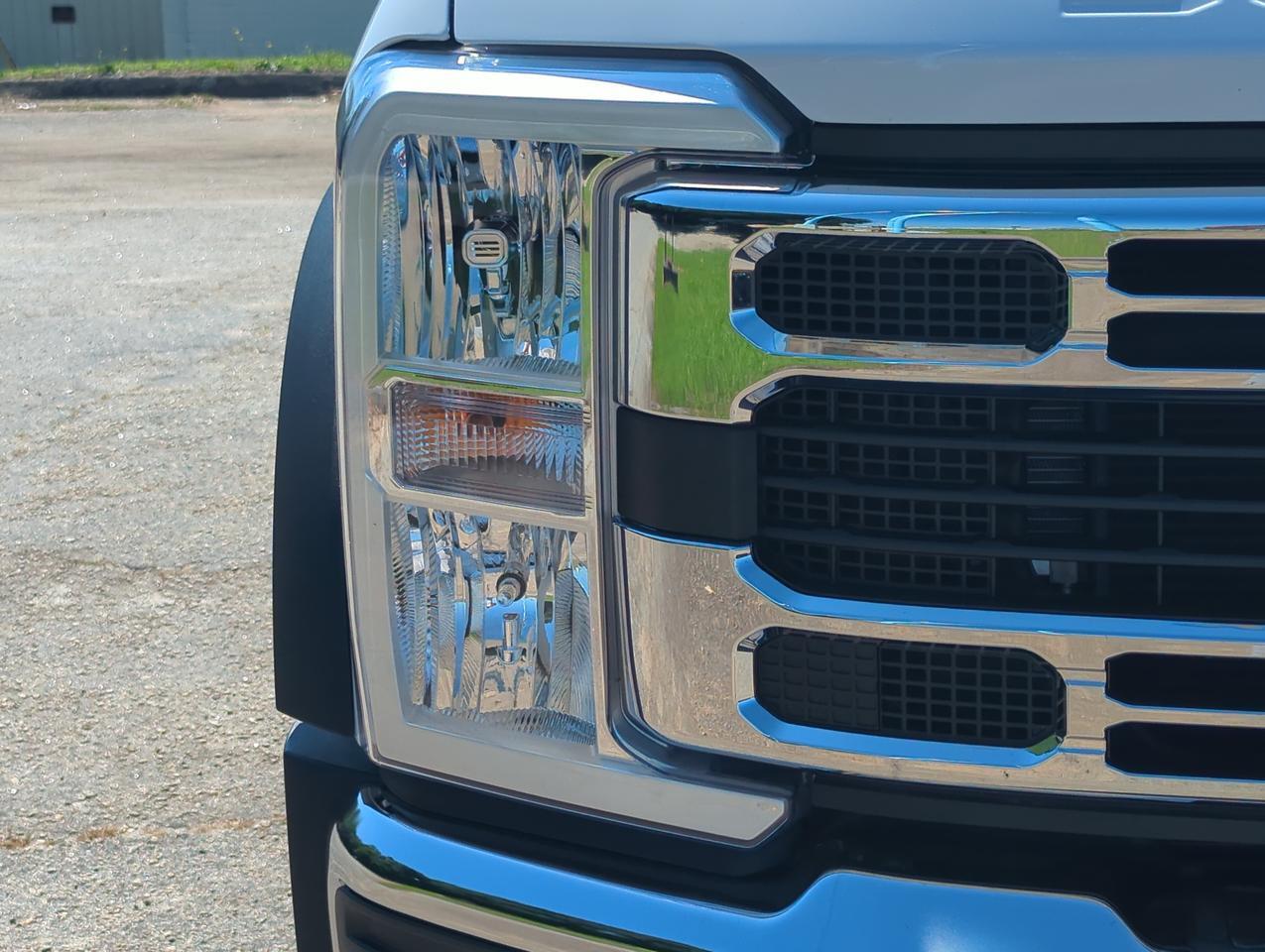 2026 Ford Super Duty F-550 DRW Flatbed Appleton WI