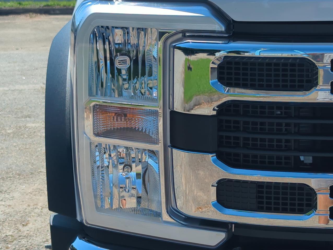 2026 Ford Super Duty F-550 DRW Flatbed Appleton WI