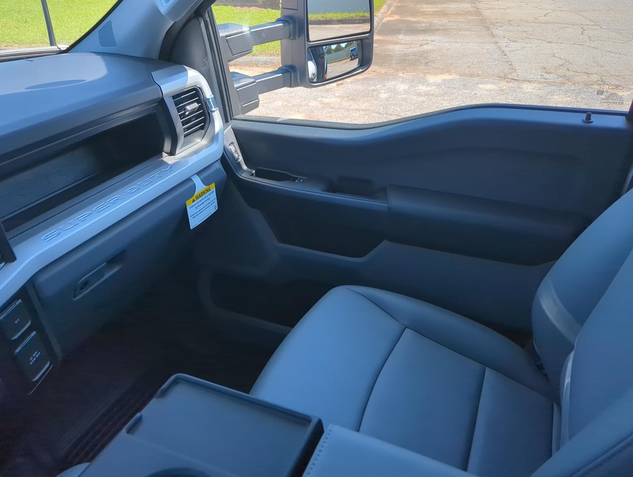 2026 Ford Super Duty F-550 DRW Flatbed Appleton WI