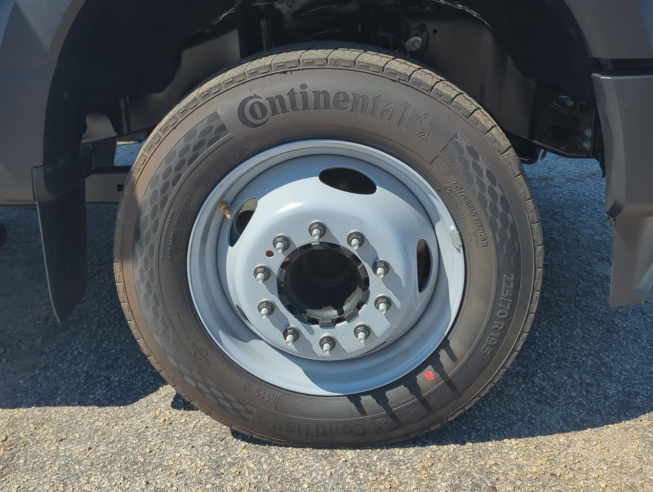 2026 Ford Super Duty F-550 DRW Flatbed Appleton WI