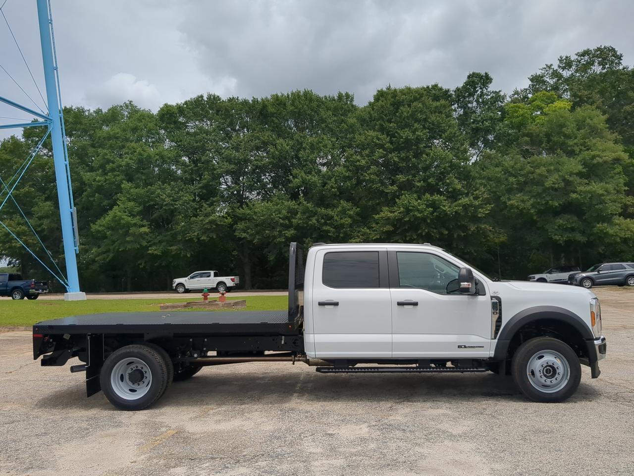 2026 Ford Super Duty F-550 DRW Flatbed Appleton WI